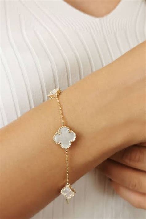 van cleef and arpels clover bracelet replica